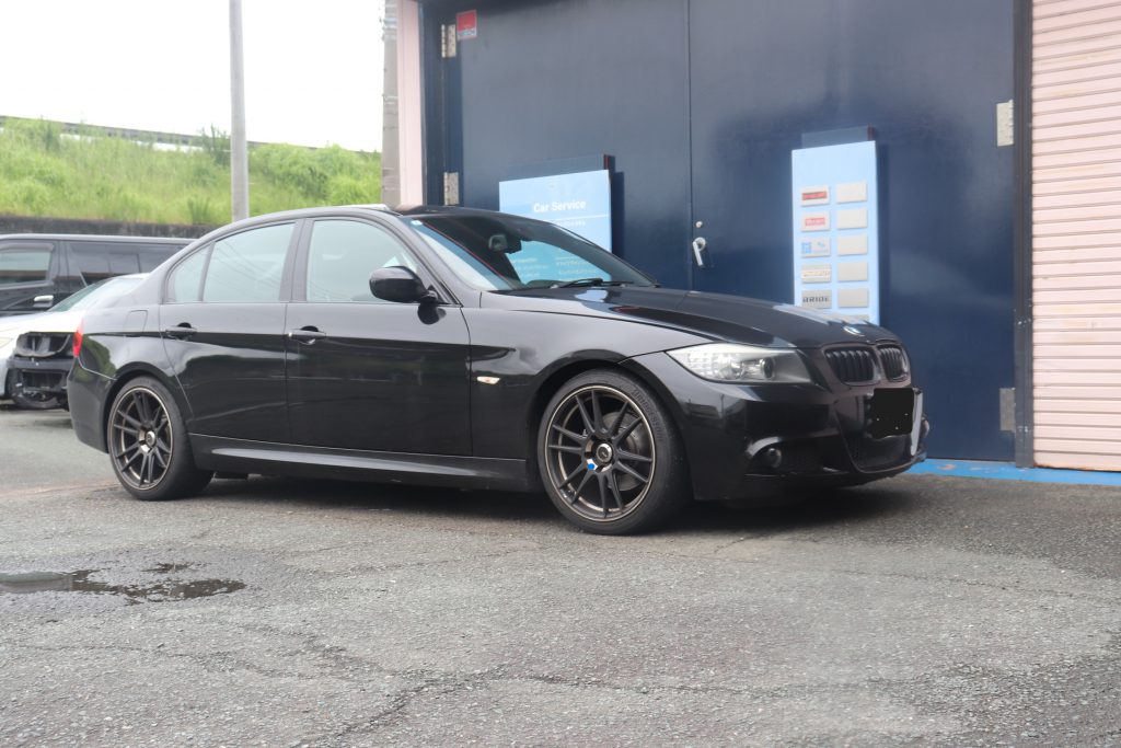 BMW　E90　320i　マニュアルミッション車　 車検整備